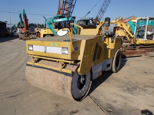 มาใหม่ รถบดสั่นสะเทือน 4ตัน Sumitomo รุ่น3 นำเข้าจากญี่ปุ่นแท้  มีเอกสารยืนยันแหล่งที่มาชัดเจน ไม่ใช่รถเข้าจากจีนหรืออื่นๆแน่นอน ติดต่อ 086-303-9797 กู๋อ๋า