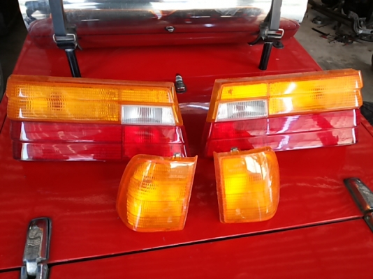 ขายไฟเลี้ยวหน้ากับไฟท้ายฟอดคอติน่า