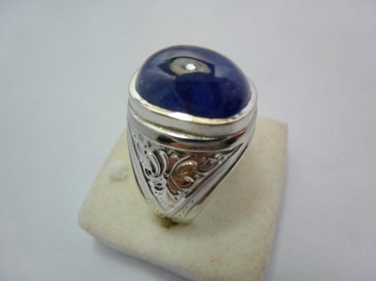 แหวนเงินแท้พลอยไพลินหลังเบี้ยแท้