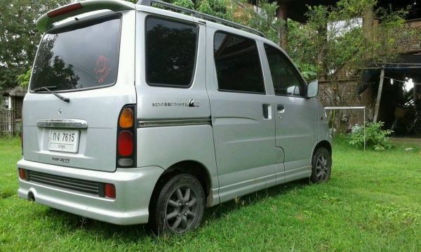 เพื่อนฝากขายรถตู้ไดฮัทสุ รุ่น s220g เกียร์ออโต้ 086-3531003 คุณอั่ม