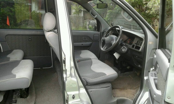 เพื่อนฝากขายรถตู้ไดฮัทสุ รุ่น s220g เกียร์ออโต้ 086-3531003 คุณอั่ม