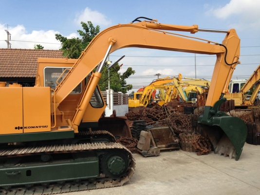 MODEL KOMATSU PC120-2 เชคนอก ราคาคุยได้นะคะเจ้าของใจดี รถนำเข้าจากญี่ปุ่นไม่เคยใช้งานในไทย พร้อมใบอินวอย สภาพพร้อมลุยงาน SERIAL PC120-2 - 15108 ENGINE 4D1052-154131 ราคา  750,000  บาท