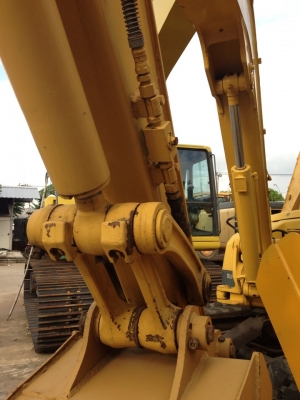 PC70 รถเก่านำเข้าจากญี่ปุ่นสภาพสวยพร้อมใช้งาน เอกสารพร้อมใบอินวอย PC70 รถเก่านำเข้าจากญี่ปุ่นสภาพสวยพร้อมใช้งาน เอกสารพร้อมใบอินวอย