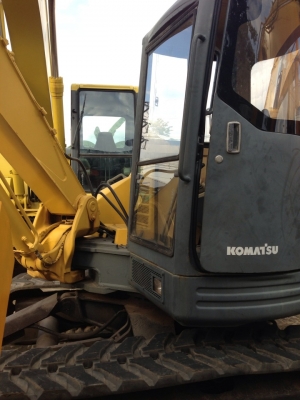 PC70 รถเก่านำเข้าจากญี่ปุ่นสภาพสวยพร้อมใช้งาน เอกสารพร้อมใบอินวอย PC70 รถเก่านำเข้าจากญี่ปุ่นสภาพสวยพร้อมใช้งาน เอกสารพร้อมใบอินวอย