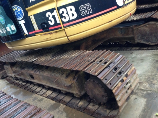 CATERPILLAR CAT 313B SR รถนอกนำเข้าจากเก่าญี่ปุ่น สภาพสวยเดิม พร้อมลุยงาน เครื่องยนต์ : 4D34-G96718 ปี : 1999 น้ำหนัก 13,150 kg เอกสารพร้อมใบอินวอย