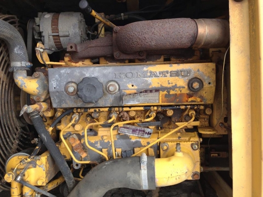 KOMATSU PC60-6 สภาพเทพ  เชคนอกเก่าญี่ปุ่นแท้ รถขุด : KOMATSU PC60-6  ชั่วโมง : 9,167 ชม.  เครื่อง : 4D95L-1  ราคา 850,000บาท