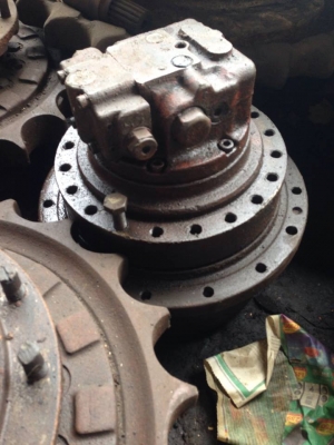 อะไหล่  ตัวเดิน มอเตอร์ตัวเดิน  รถแบคโฮ