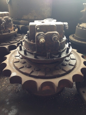 อะไหล่  ตัวเดิน มอเตอร์ตัวเดิน  รถแบคโฮ