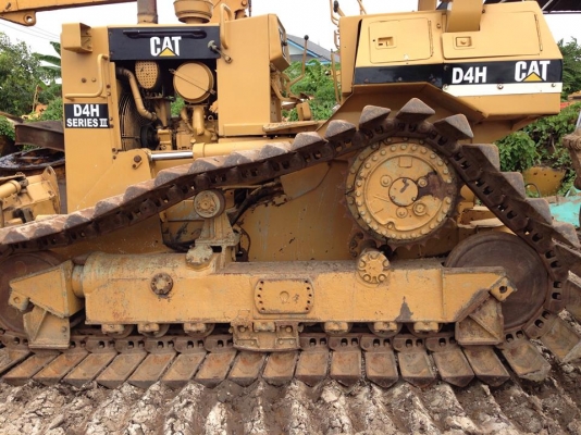 ขายรถใน CAT D4H ราคา 850,000(ราคาคุยได้อีก) ขายรถใน CAT D4H ราคา 850,000(ราคาคุยได้อีก)