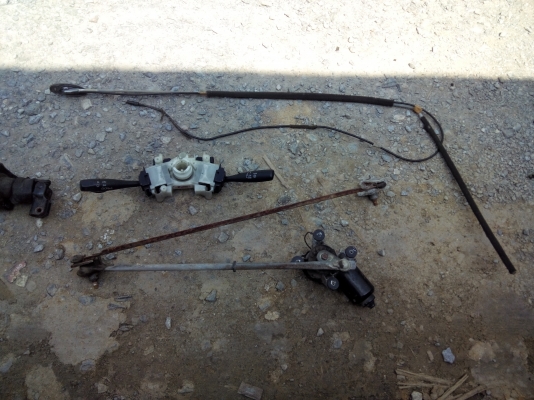 ขายพัดลมแอร์พร้อมตู้700ยกเลียว700 เสาอากาศ200ฟอดเรนเจอร์ปี03