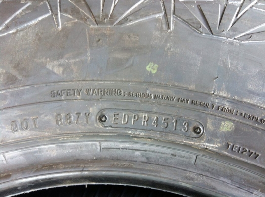 ขายยางใหม่ Falken Wildpeak A/Tขนาด 265 65 r17 พร้อมแม็กลายหยดน้ำขอบ17