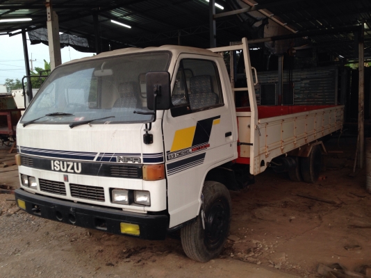 6ล้ออีซูซุNPR/115HPยาว5เมตร