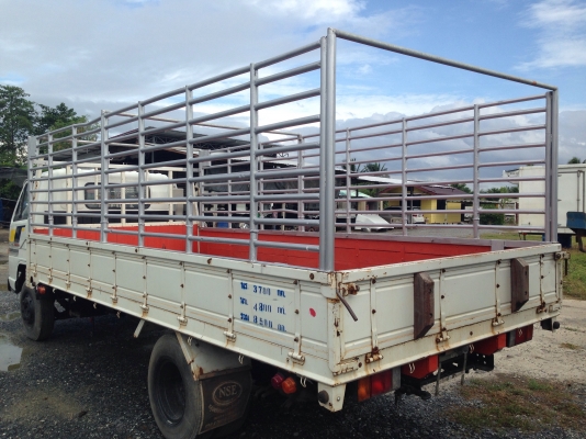 6ล้ออีซูซุNPR/115HPยาว5เมตร