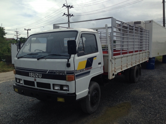 6ล้ออีซูซุNPR/115HPยาว5เมตร