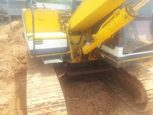 SK60-3 รถสวยดี..สภาพดีพร้อมใช้ แอร์ใหม่ ไฟฟ้าครบ ช่วงล่างสวย เอวมีขยับนิด..