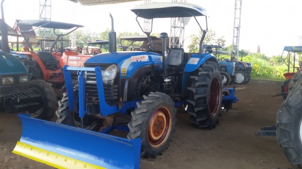 ขายด่วน ! รถไถแชมป์ 4548สภาพดีเยี่ยม ราคาเป็นกันเอง ต่อลองได้ครับ