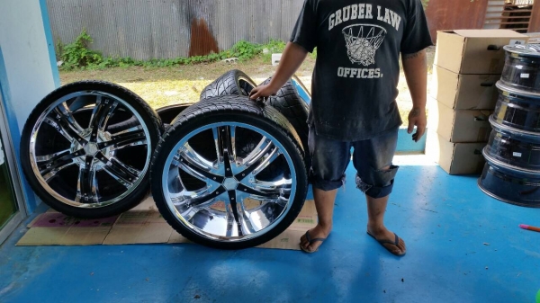 ขายแม็กซ์ขอบ 24 พร้อมยาง 295/30-24  6รู