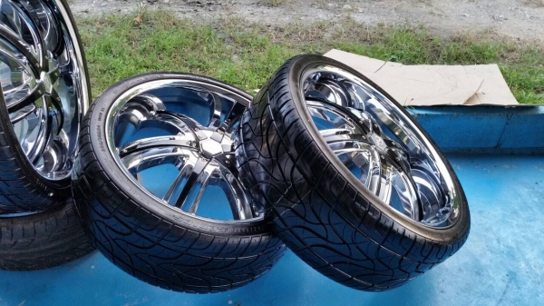 ขายแม็กซ์ขอบ 24 พร้อมยาง 295/30-24  6รู