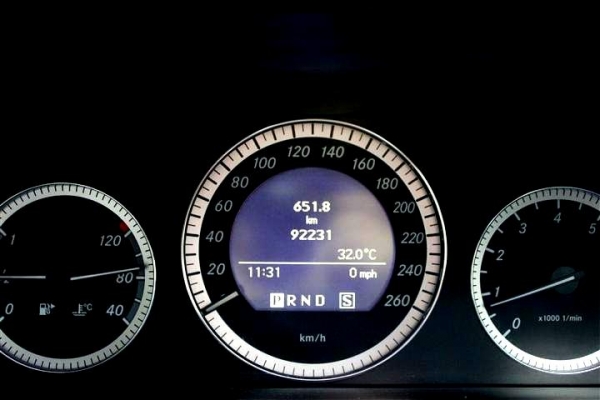 2010BENZ,C200 KOMPRESSOR รถศูนย์Benzthailand เจ้าของขายเอง กระจังหน้าsport 2010BENZ,C200 KOMPRESSOR รถศูนย์Benzthailand เจ้าของขายเอง กระจังหน้าsport