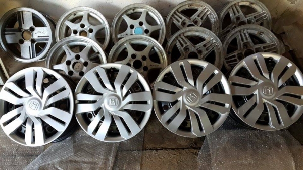 ล้อกะทะ ขอบ 15--4/100 ถอดจากป้ายแดง พร้อมฝา ฮอนด้า