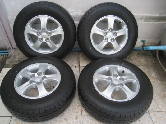 ขายล้อแม็กป้ายแดง Mitsu Triton 15" พร้อมยางปี14 สนใจติดต่อเล็กคลองสามครับ 081-3747940