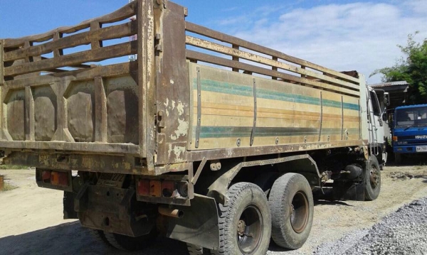 ขาย3M กระบะโล สวยพร้อมใช้ ราคา 1,000,000 ต่อรอง โทร 087-9666599 คุณหนาม