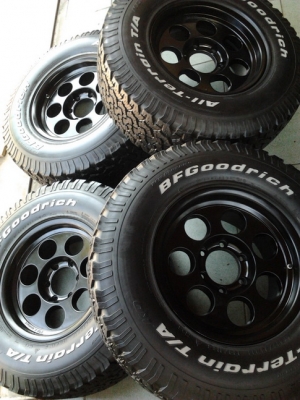 ล้อ Piaa + BF All 265/75/16 ปี09 สวยๆ 1ชุด ล้อ Piaa + BF All 265/75/16 ปี09 สวยๆ 1ชุด