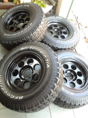 ล้อ Piaa + BF All 265/75/16 ปี09 สวยๆ 1ชุด ล้อ Piaa + BF All 265/75/16 ปี09 สวยๆ 1ชุด