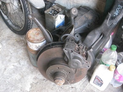 ขายดุมล้อหน้าซ้ายBENZ W126