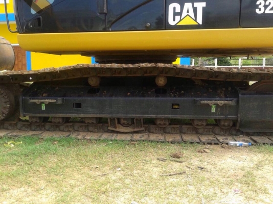 ขายเเบ็คโฮ 2 คัน 320CAT กระบอกดำCG คันเเรก 1,841 ชม. คันที่ 2 1,627 ชม. เอกสารเเจ้งจำหน่าย คันละ 2,600,000 บาท โทร 087-9666599 คุณหนาม