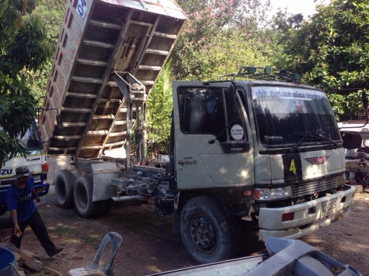 ขาย 3M  สภาพเเชสซีพอได้ ดั๊มพ์ ราคา 850,000 บาท โทร 087-9666599 คุณหนาม