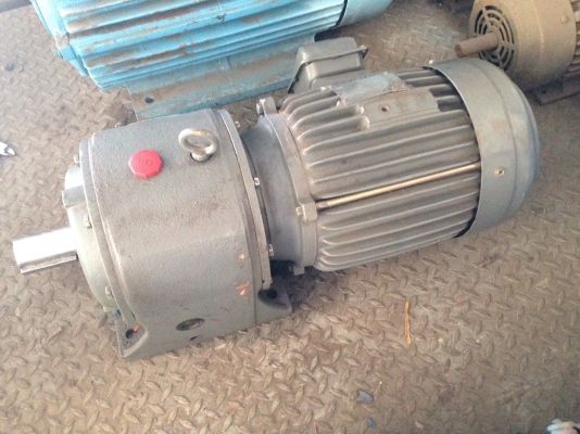 ขายมอเตอร์เกียร์ Teco 5 HP. 380V อัตราทด 1:10 สภาพสวย วิ่งนิ่ม พร้อมใช้งาน มี 2 ตัวครับ