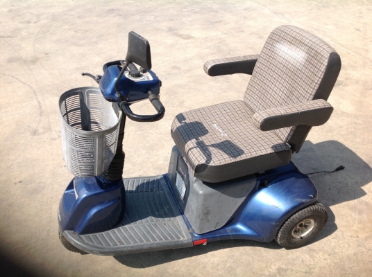 Suzuki รถคนแก่ 3 ล้อ สภาพเดิมๆจากญี่ปุ่น นำเข้าจากประเทศญี่ปุ่น