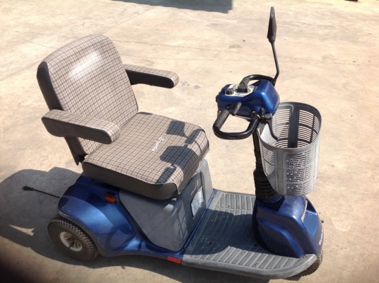 Suzuki รถคนแก่ 3 ล้อ สภาพเดิมๆจากญี่ปุ่น นำเข้าจากประเทศญี่ปุ่น