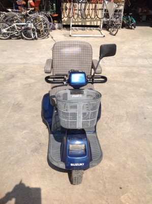 Suzuki รถคนแก่ 3 ล้อ สภาพเดิมๆจากญี่ปุ่น นำเข้าจากประเทศญี่ปุ่น