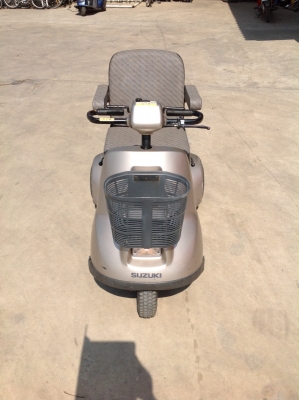 Suzuki รถคนแก่ 3 ล้อ สภาพเดิมๆจากญี่ปุ่น นำเข้าจากประเทศญี่ปุ่น