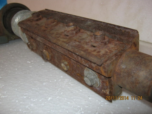 ขายเพลาใสไม้หน้า6''ราคา 1,200.- ขายเพลาใสไม้หน้า6''ราคา 1,200.-