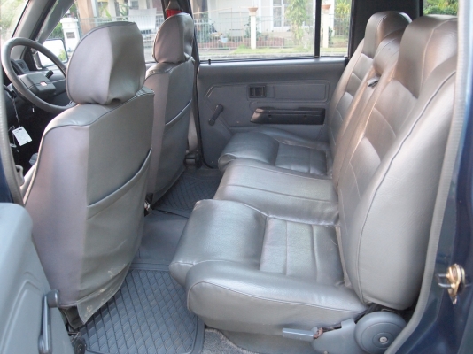 ขายรถครอบครัว MITSUBISHI L200 AEROBODY 5 ประตูแวน ปี 1996 สภาพสวยๆ