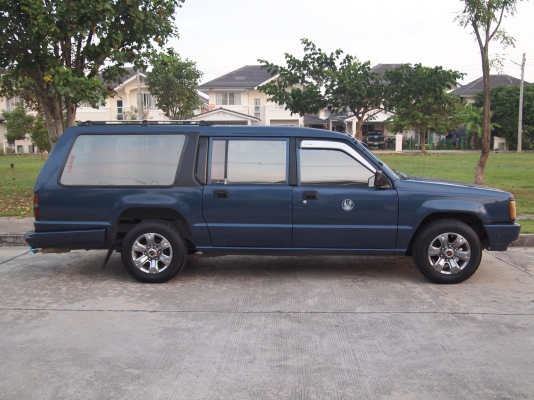 ขายรถครอบครัว MITSUBISHI L200 AEROBODY 5 ประตูแวน ปี 1996 สภาพสวยๆ
