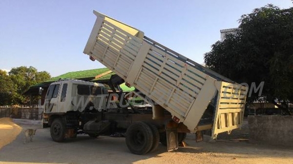 รถบรรทุก 6 ล้อดัมพ์ HINO รุ่น FF3H  195 แรงม้า