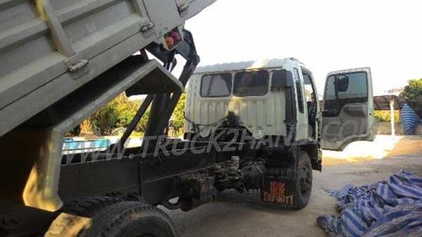 รถบรรทุก 6 ล้อดัมพ์ HINO รุ่น FF3H  195 แรงม้า