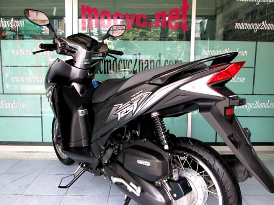 CLICK 125 i รุ่น racing ระบบ combibrake สีดำด้าน รถเดือน พฤศจิกายน ปี 56 ไมล์ 8 พันโล ของแถม 2 รายการ 35900