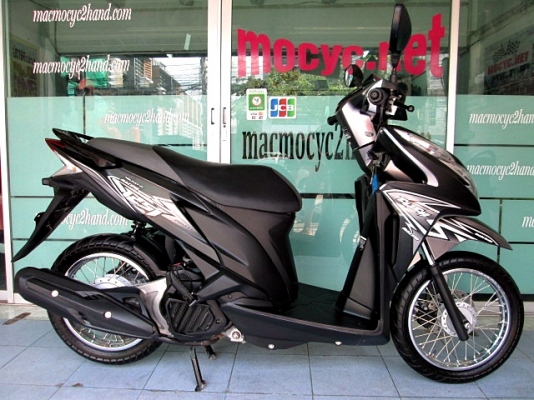 CLICK 125 i รุ่น racing ระบบ combibrake สีดำด้าน รถเดือน พฤศจิกายน ปี 56 ไมล์ 8 พันโล ของแถม 2 รายการ 35900