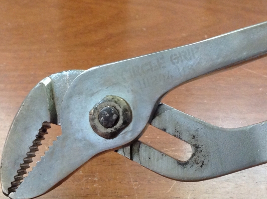 ขายคีมคอม้า คอเลื่อน Vintage Wizard 11"