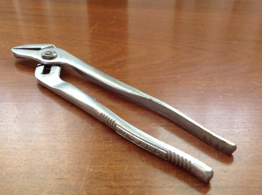 ขายคีมคอม้า คอเลื่อน Vintage Wizard 11"