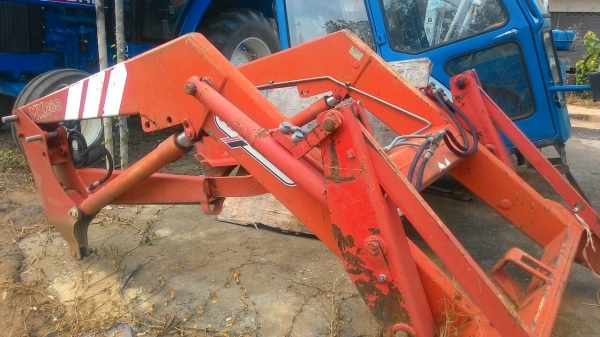 ขายตักบุงกี๋รถ KUBOTA 45 47 สภาพดีพร้อมใช้งาน