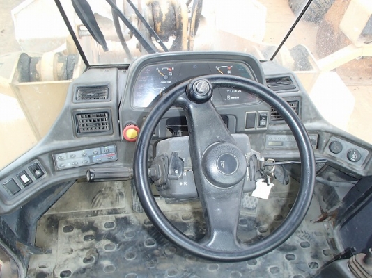 ขายรถตัก TCM L26