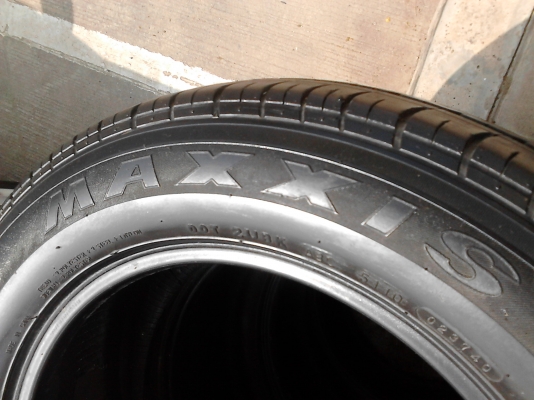 205/60R16 MAXXIS VICTRA 510  ชุด 4 เส้น  TEL.081-427-3941