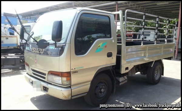 กระบะเหล็กยาว 3.20 ม.กว้าง1.70 ม.มีเหล็กราวรับฝาท้าย ทำคอกสูงเสมอหัวเก๋ง กระบะเหล็กยาว 3.20 ม.กว้าง1.70 ม.มีเหล็กราวรับฝาท้าย ทำคอกสูงเสมอหัวเก๋ง