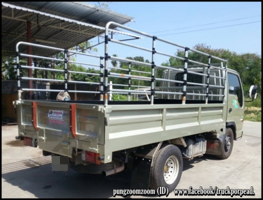 กระบะเหล็กยาว 3.20 ม.กว้าง1.70 ม.มีเหล็กราวรับฝาท้าย ทำคอกสูงเสมอหัวเก๋ง กระบะเหล็กยาว 3.20 ม.กว้าง1.70 ม.มีเหล็กราวรับฝาท้าย ทำคอกสูงเสมอหัวเก๋ง